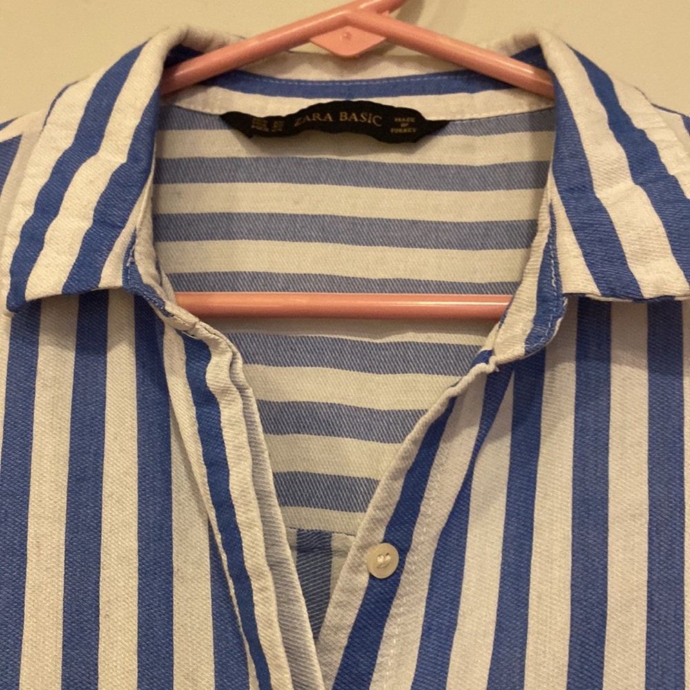 Zara Basic Xs Button Down Shirt - image 2